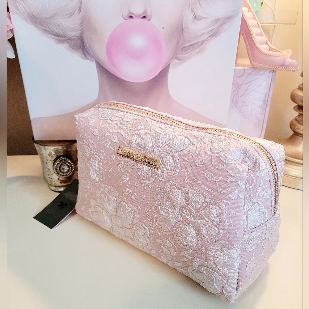 🌺Vince Camuto Cosmetic Bag Cosmetic Case Travel Bag Luxury Collection